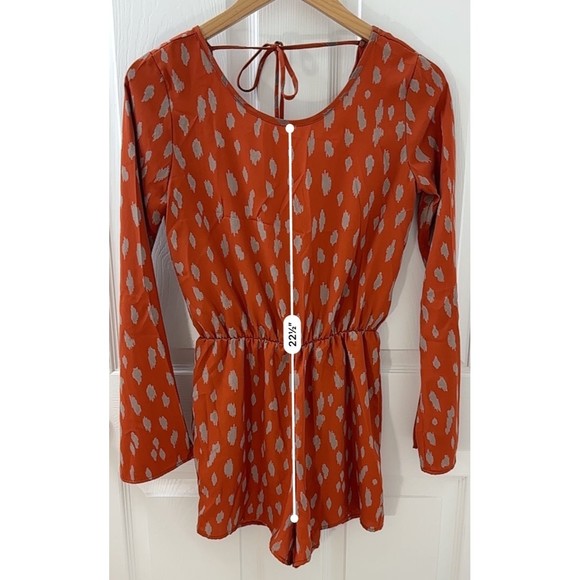 Women’s Boutique Bell Long Sleeve Romper Tie Back Detail Orange Rust Pattern - Picture 10 of 12
